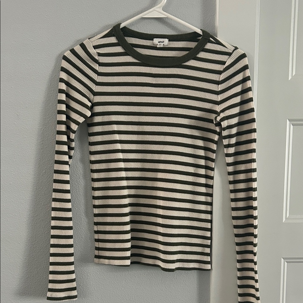 Aerie Olive and Cream Waffle Top